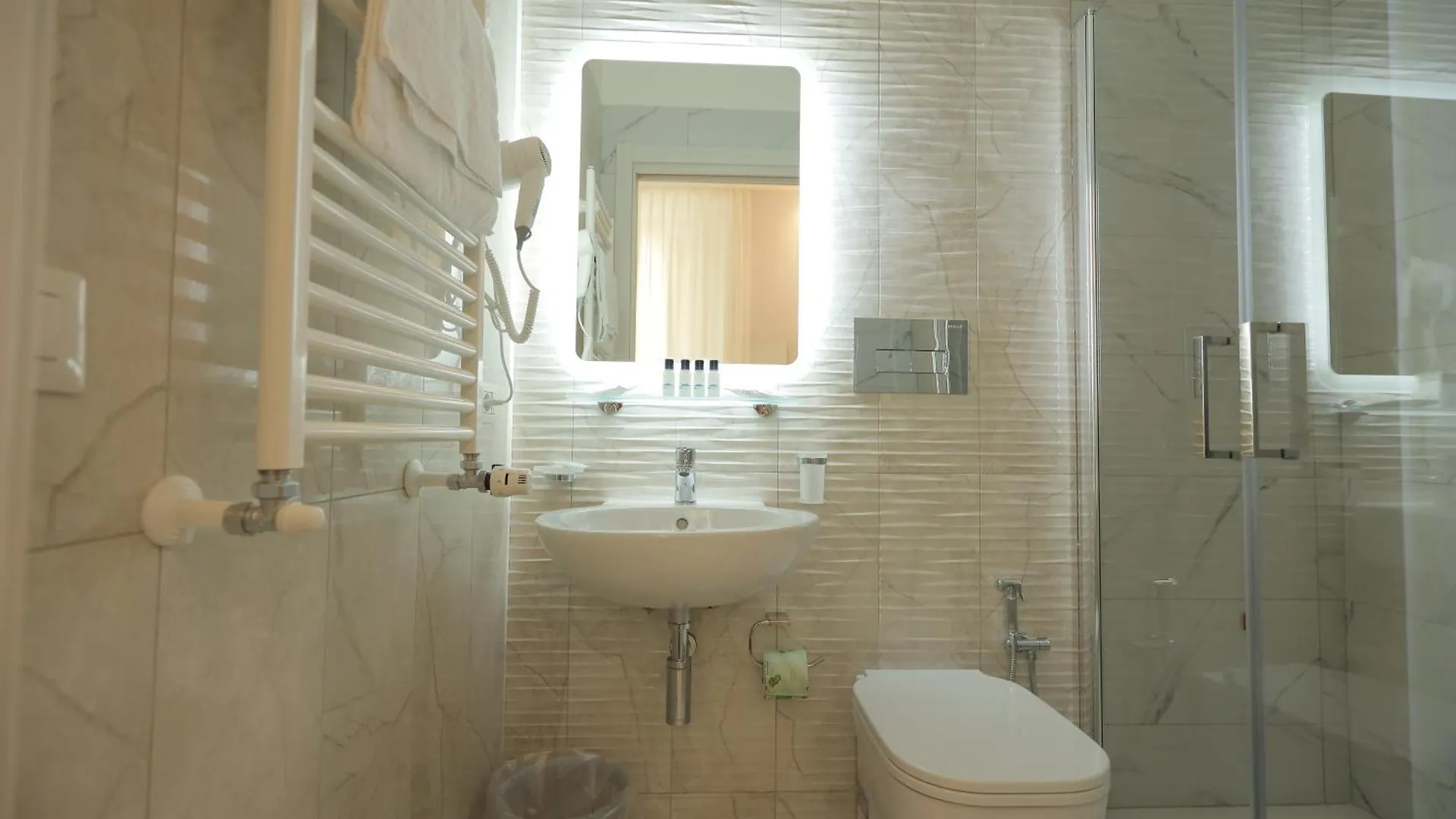 Hotel Garibaldi New Naples