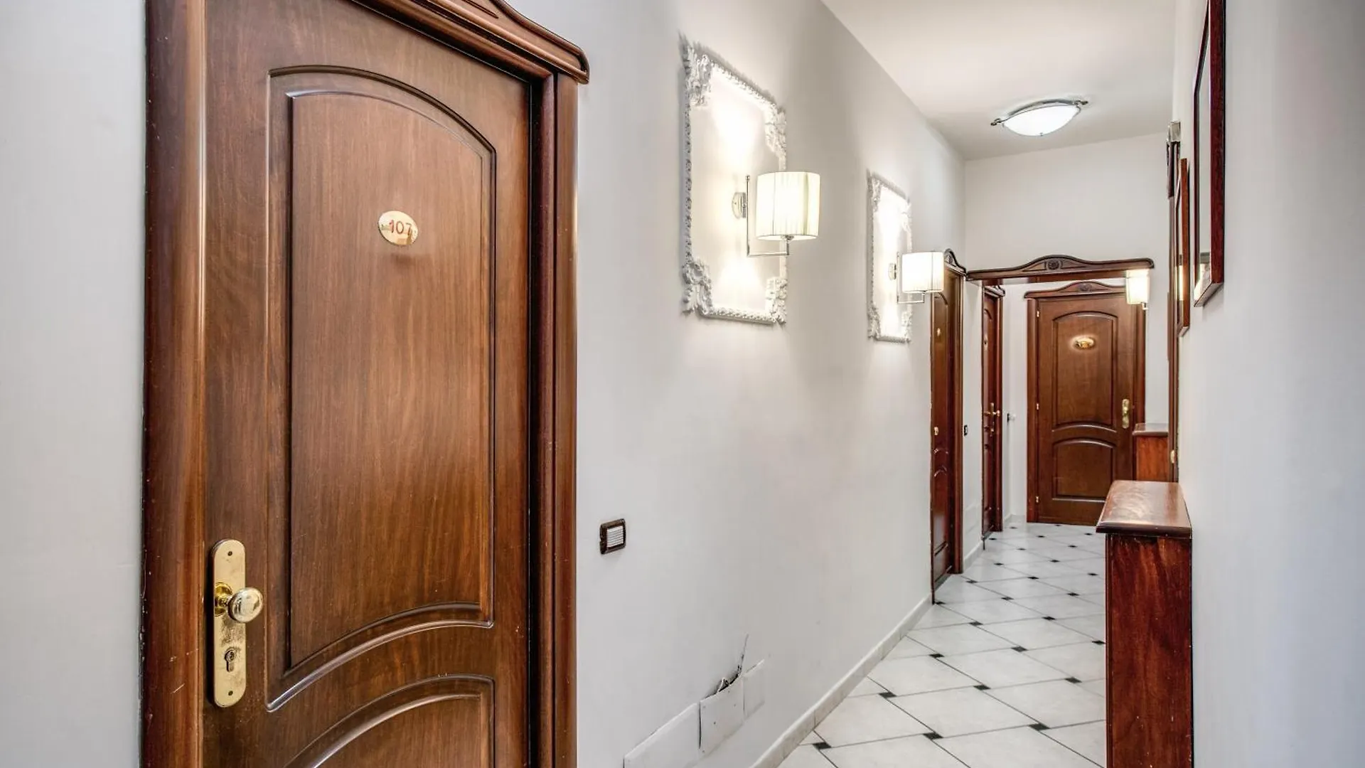 Hotel Garibaldi New Naples Italy