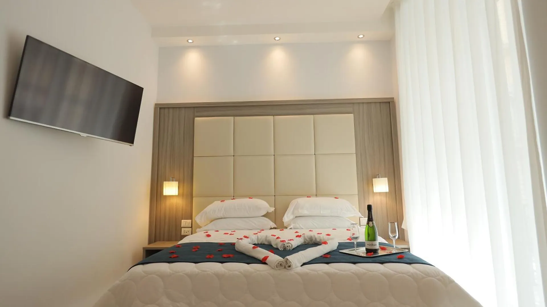 Hotel Garibaldi New Napoli
